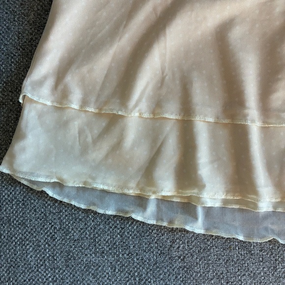 NWT Edikted Oceana Cream Mini Skirt with Slit Y2K Coquette Minimal Extra Large - Picture 4 of 9